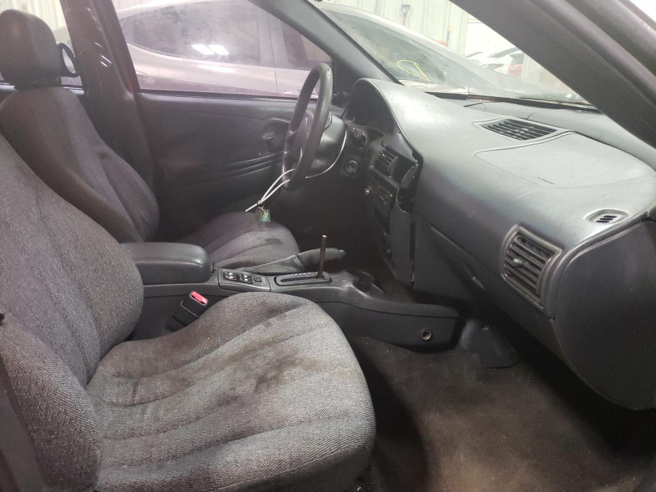 Photo 5 from auction – 2004 CHEVROLET CAVALIER L with VIN 1G1JF52F647150413