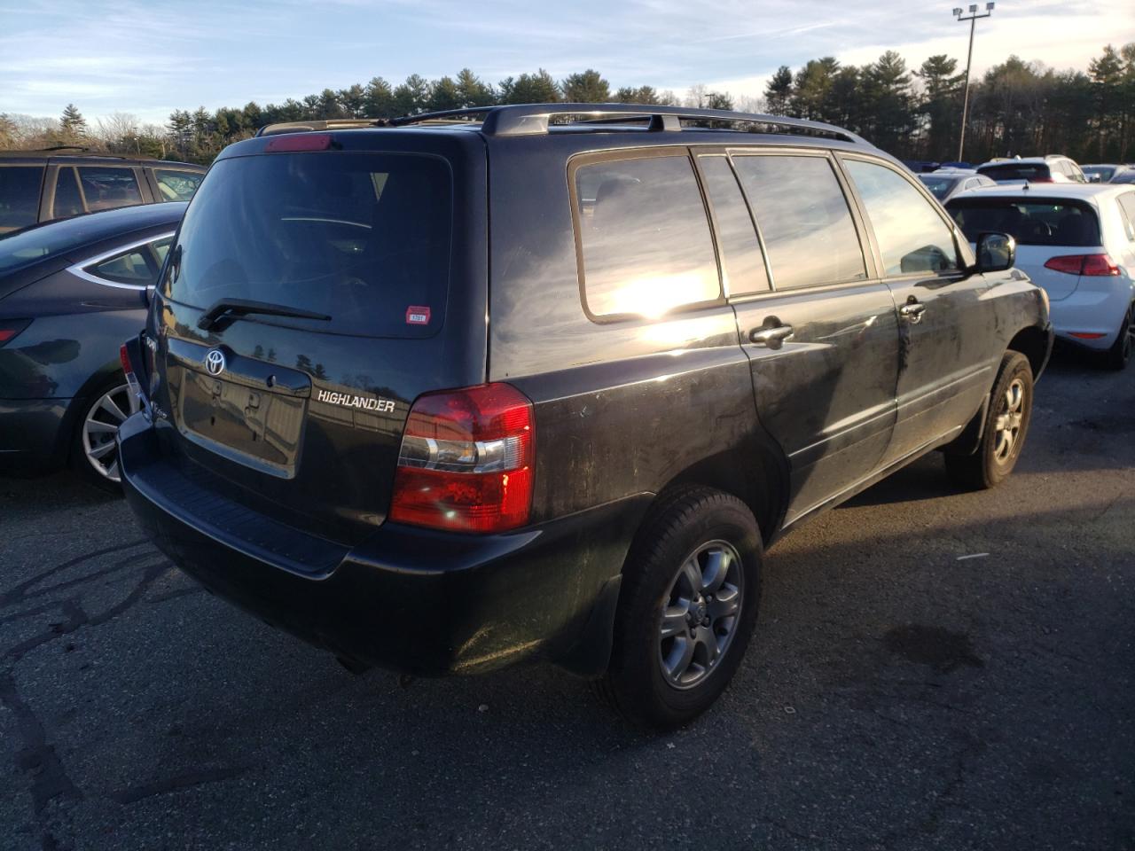 Photo 4 from auction – 2005 TOYOTA HIGHLANDER with VIN JTEEP21A550124613
