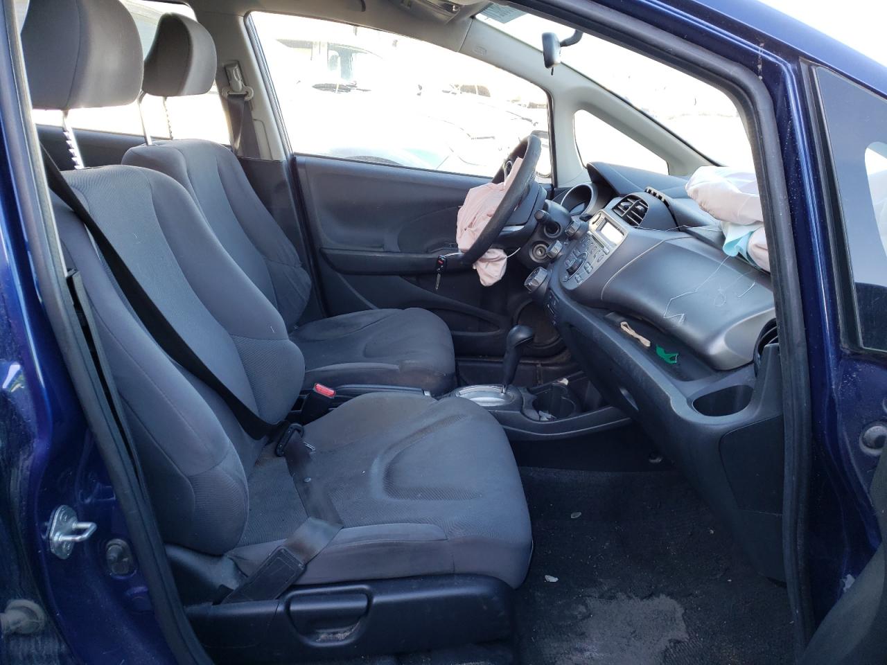 Photo 5 from auction – 2012 HONDA FIT with VIN JHMGE8H30CC039010
