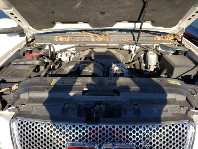 Photo 7 from auction – 2010 GMC YUKON DENA with VIN 1GKUKEEF7AR217195