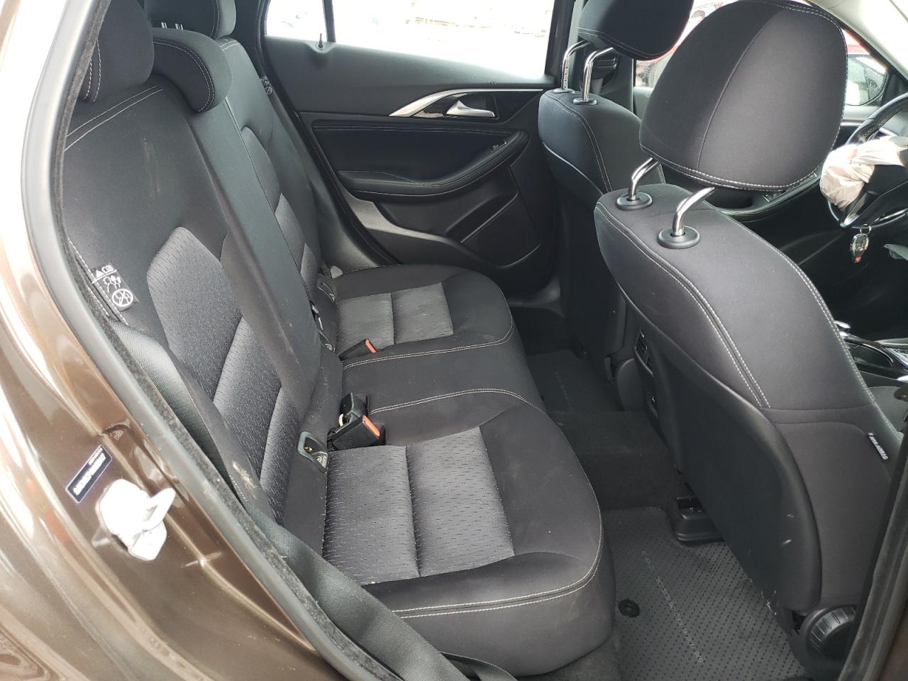 Photo 6 from auction – 2017 INFINITI QX30 BASE with VIN SJKCH5CP4HA036417