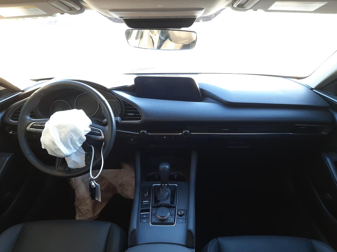 Photo 9 from auction – 2020 MAZDA 3 SELECT with VIN 3MZBPACL7LM118030