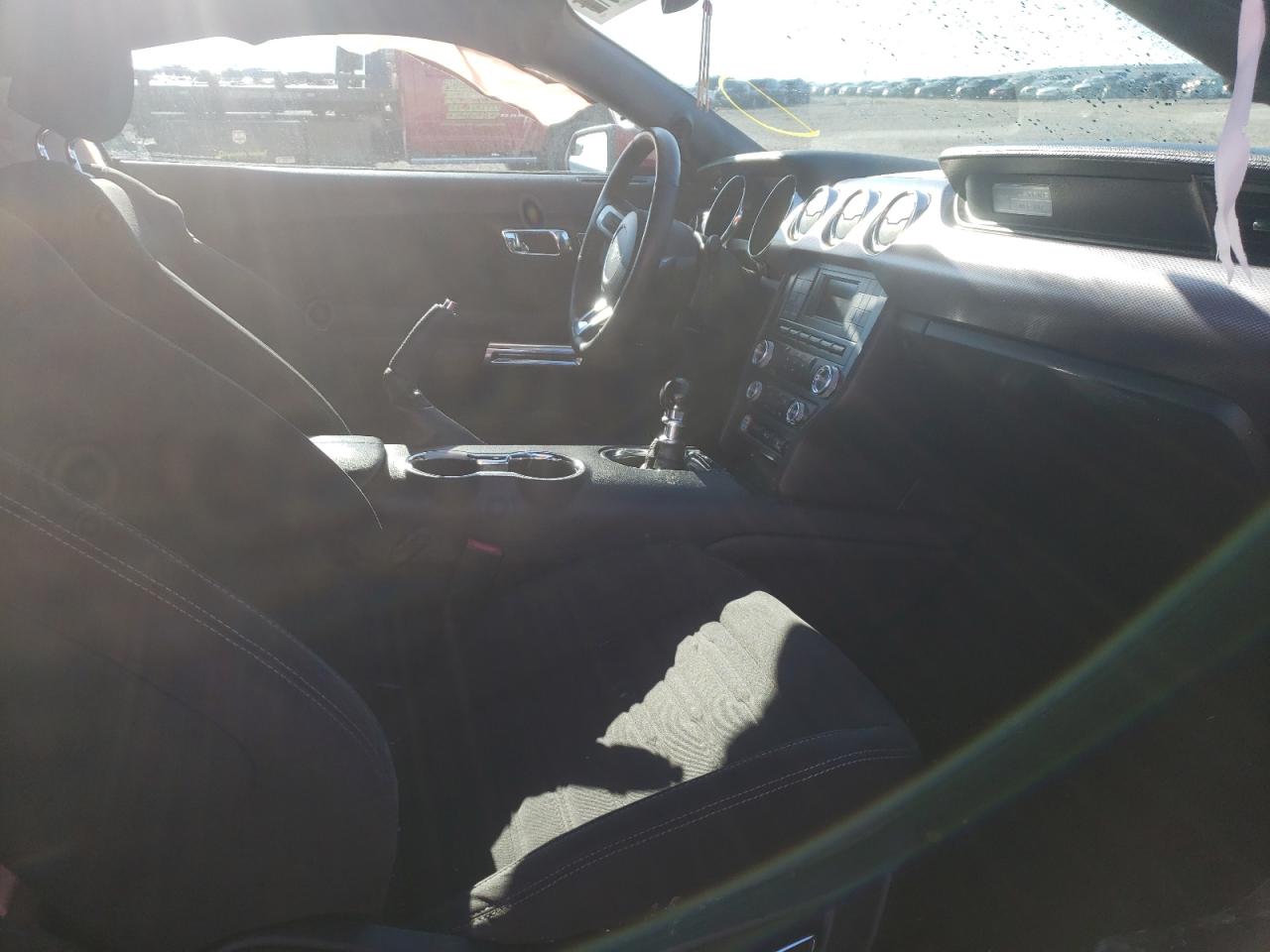 Photo 5 from auction – 2016 FORD MUSTANG GT with VIN 1FA6P8CF3G5328570