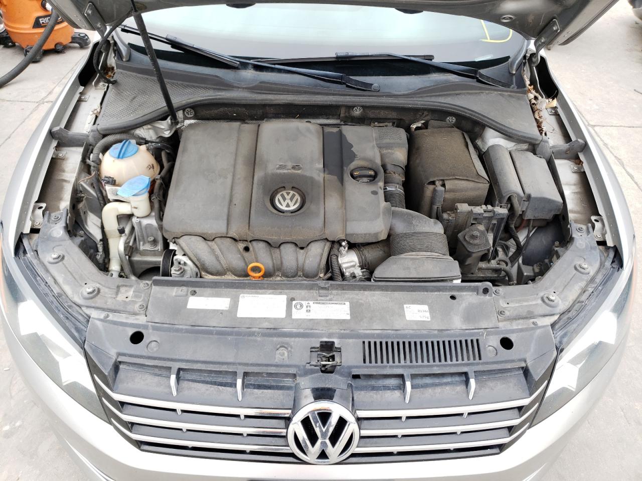Photo 7 from auction – 2013 VOLKSWAGEN PASSAT SEL with VIN 1VWCH7A31DC099355