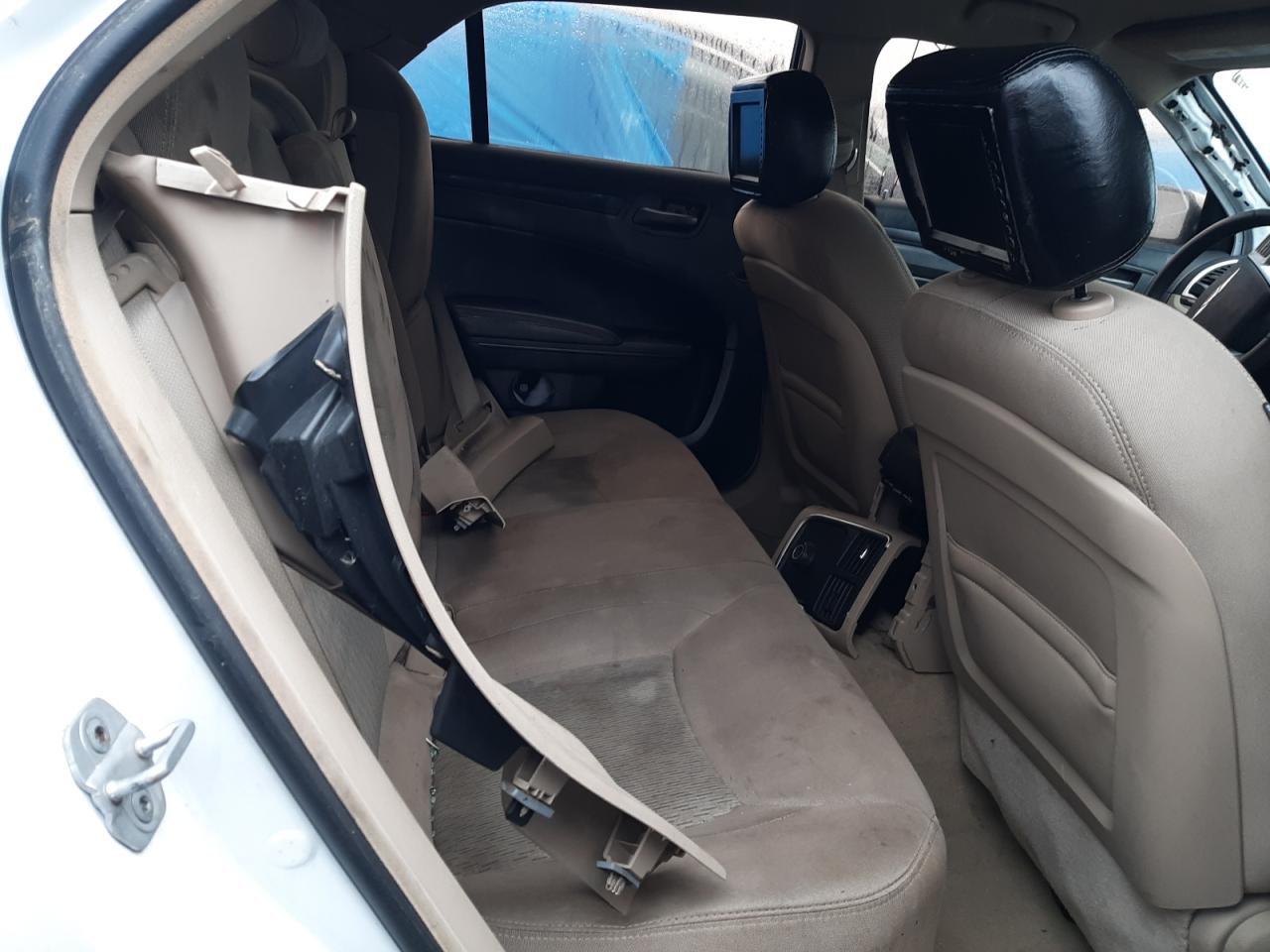 Photo 6 from auction – 2012 CHRYSLER 300 with VIN 2C3CCAAG6CH238042