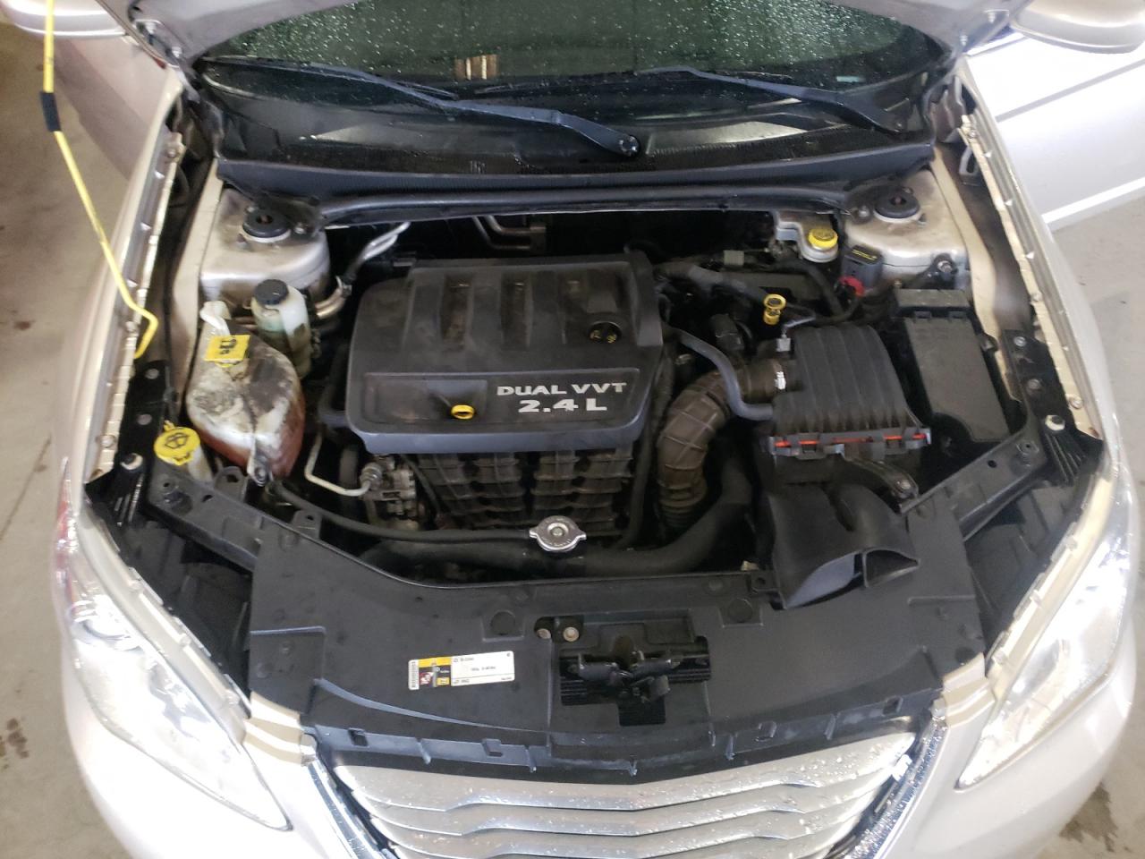 Zdjęcie 7 z aukcji – 2014 CHRYSLER 200 LX z VIN 1C3CCBAB0EN231513