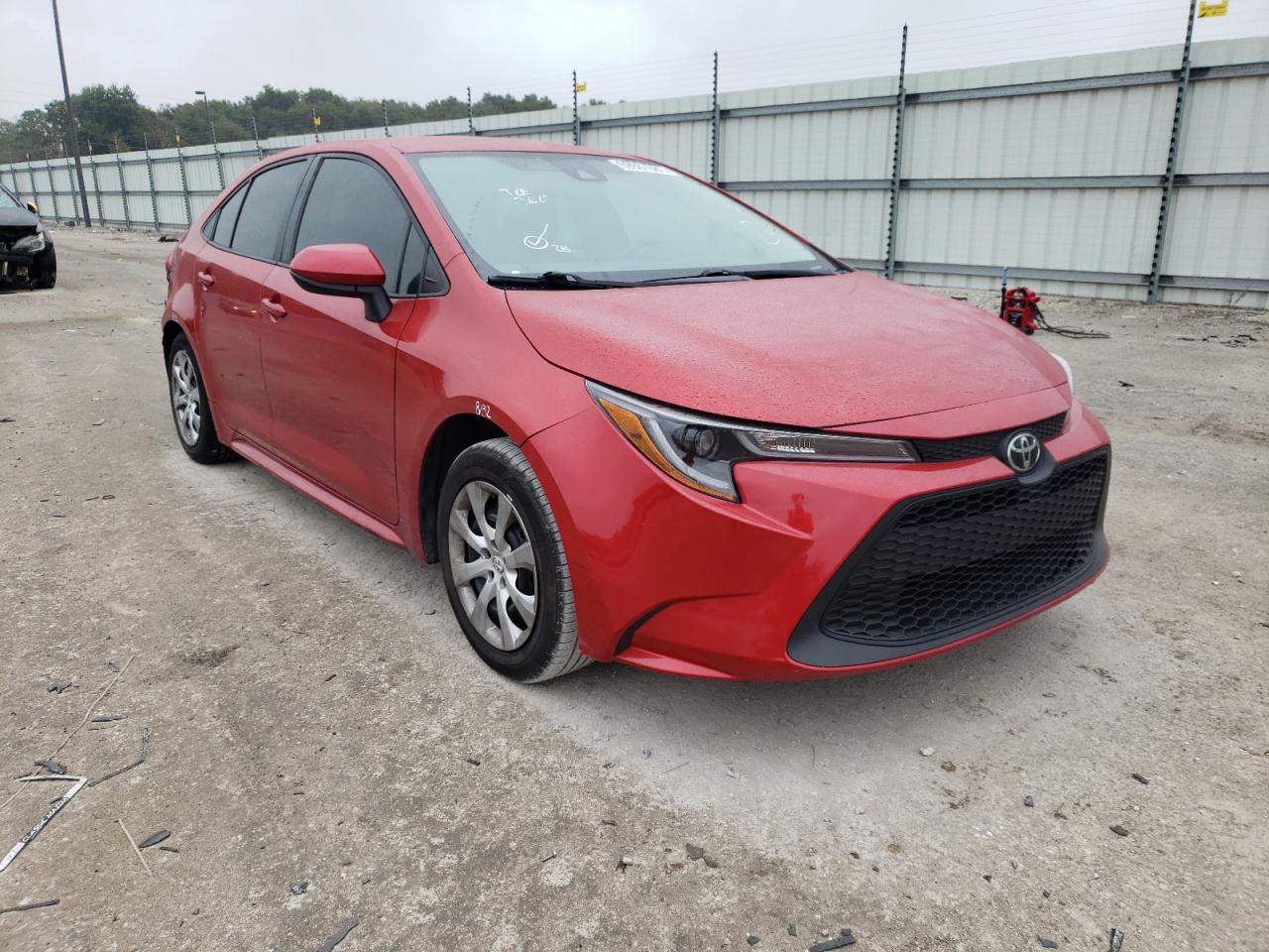 TOYOTA COROLLA LE 2020 with VIN 5YFEPRAE5LP088988 - Photo from auction
