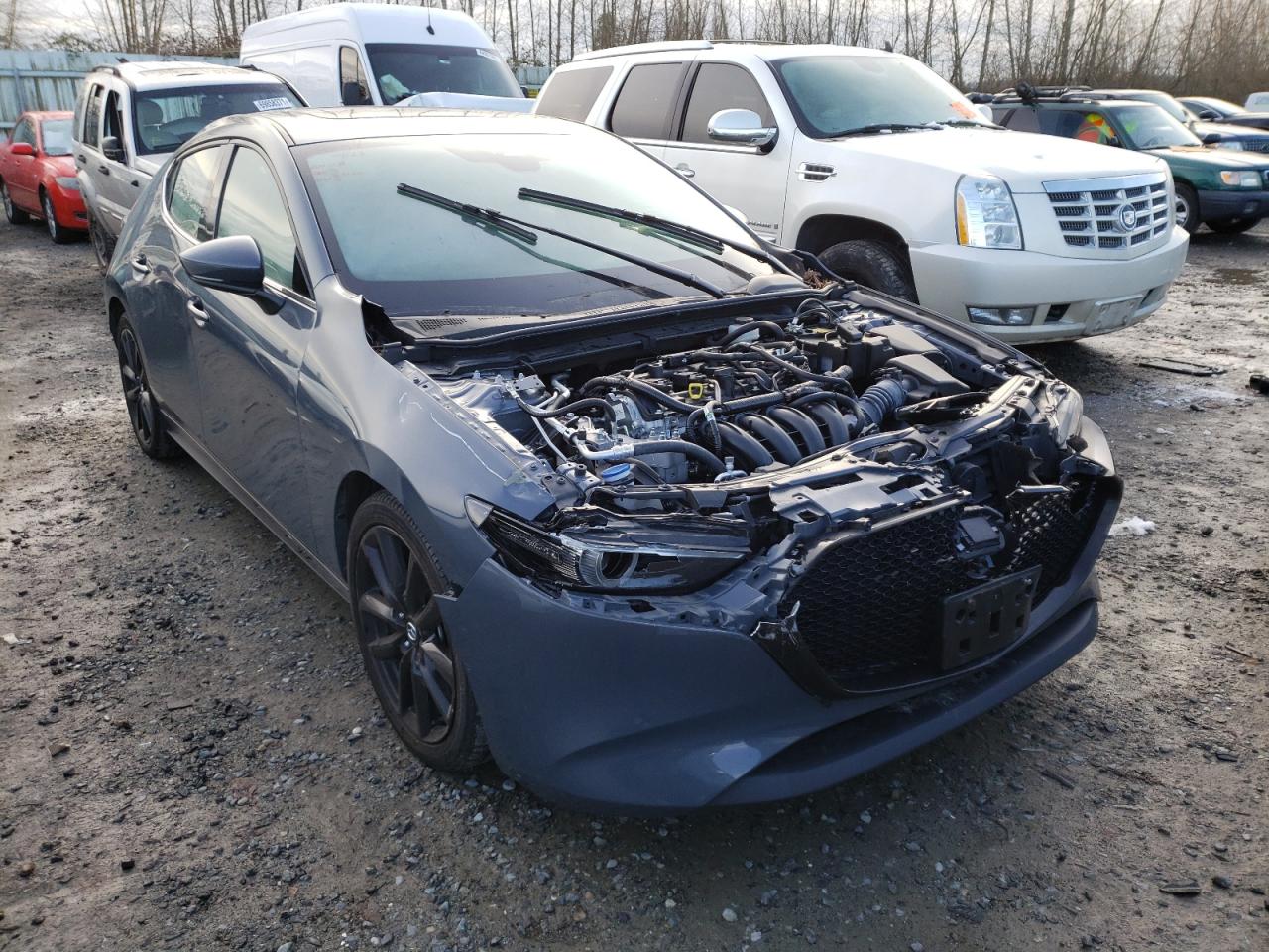 Photo 1 from auction – 2019 MAZDA 3 PREMIUM with VIN JM1BPBNMXK1130196