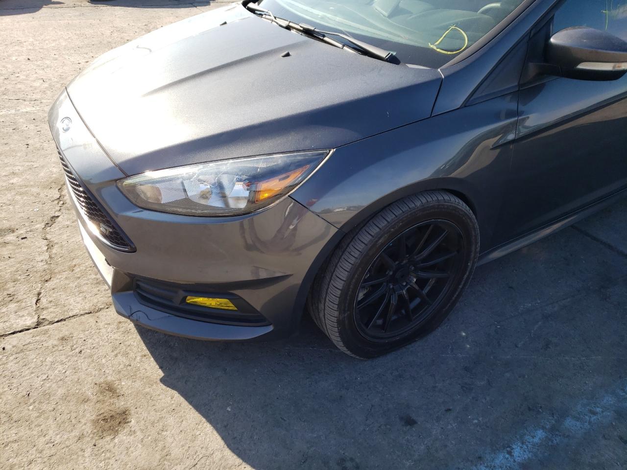 Photo 9 from auction – 2017 FORD FOCUS ST with VIN 1FADP3L92HL295854