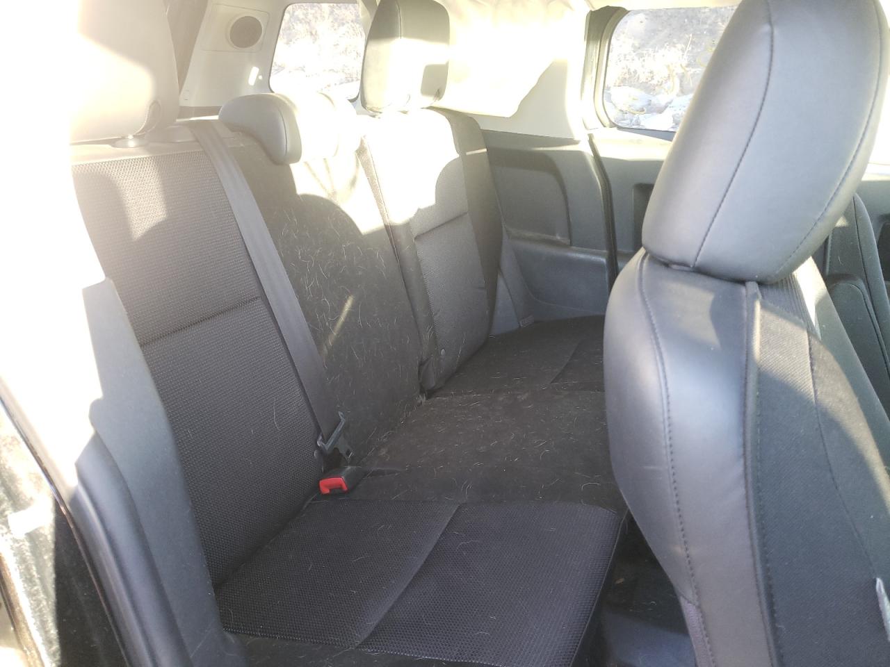Photo 6 from auction – 2012 TOYOTA FJ CRUISER with VIN JTEBU4BF4CK126677