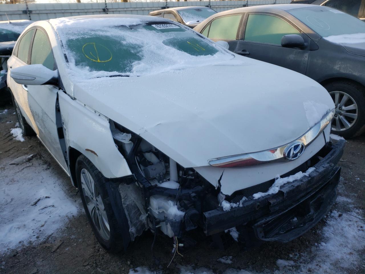 HYUNDAI SONATA HYB 2014 with VIN KMHEC4A47EA102611 - Photo from auction