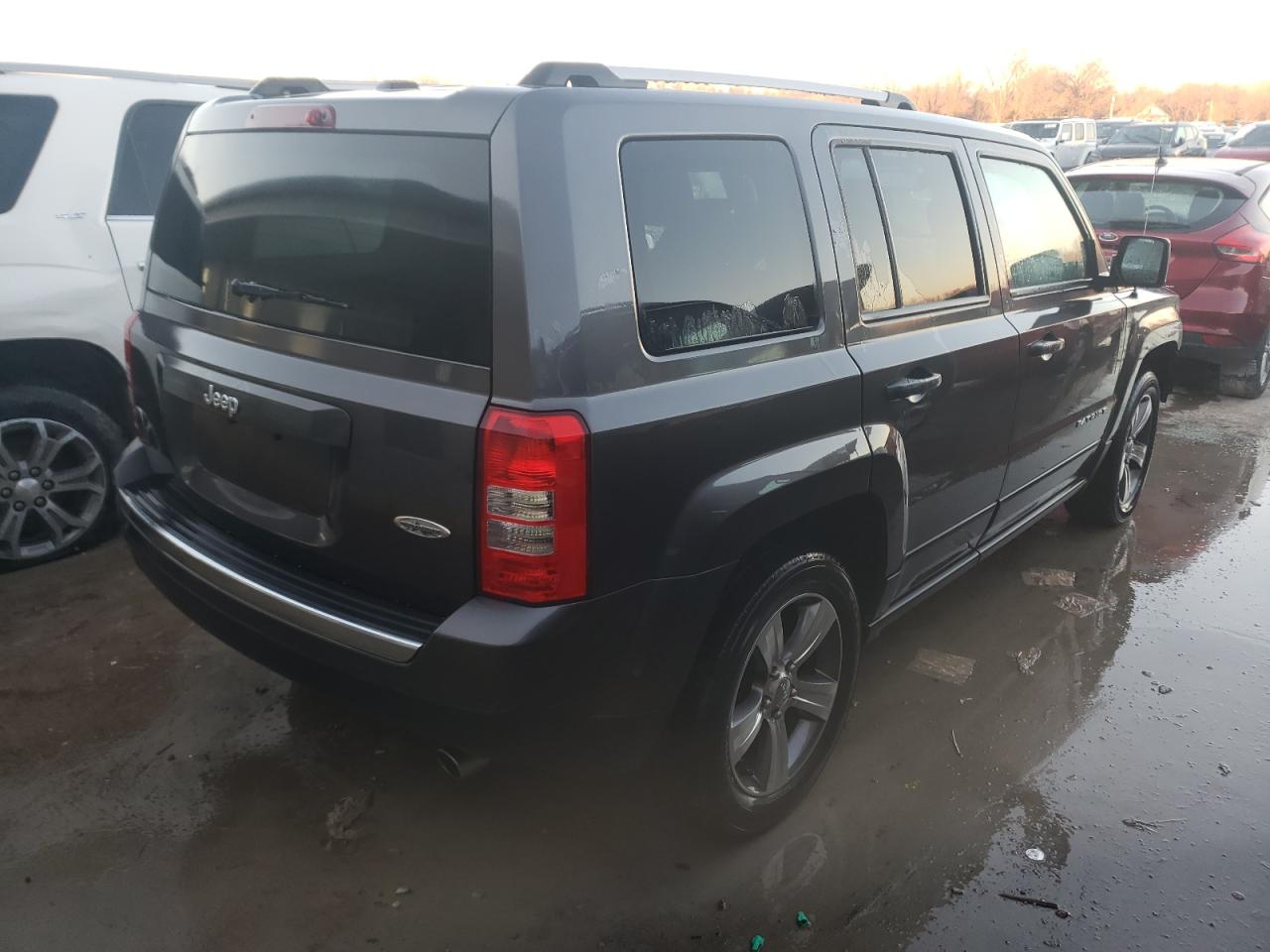 Photo 4 from auction – 2017 JEEP PATRIOT LA with VIN 1C4NJPFA8HD132763