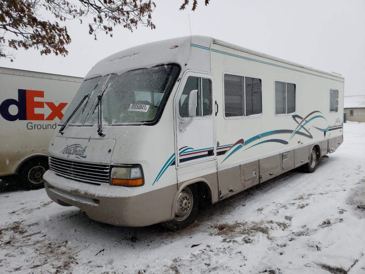 Photo 2 from auction – 1999 DAMO DAYBREAK with VIN 1GBLP37J7X3307557