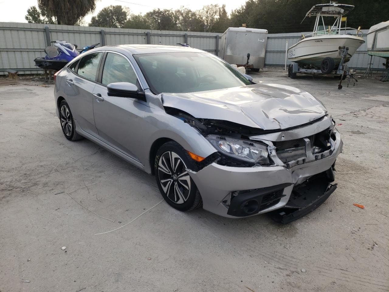 HONDA CIVIC EXL 2017 with VIN 19XFC1F75HE011316 - Photo from auction