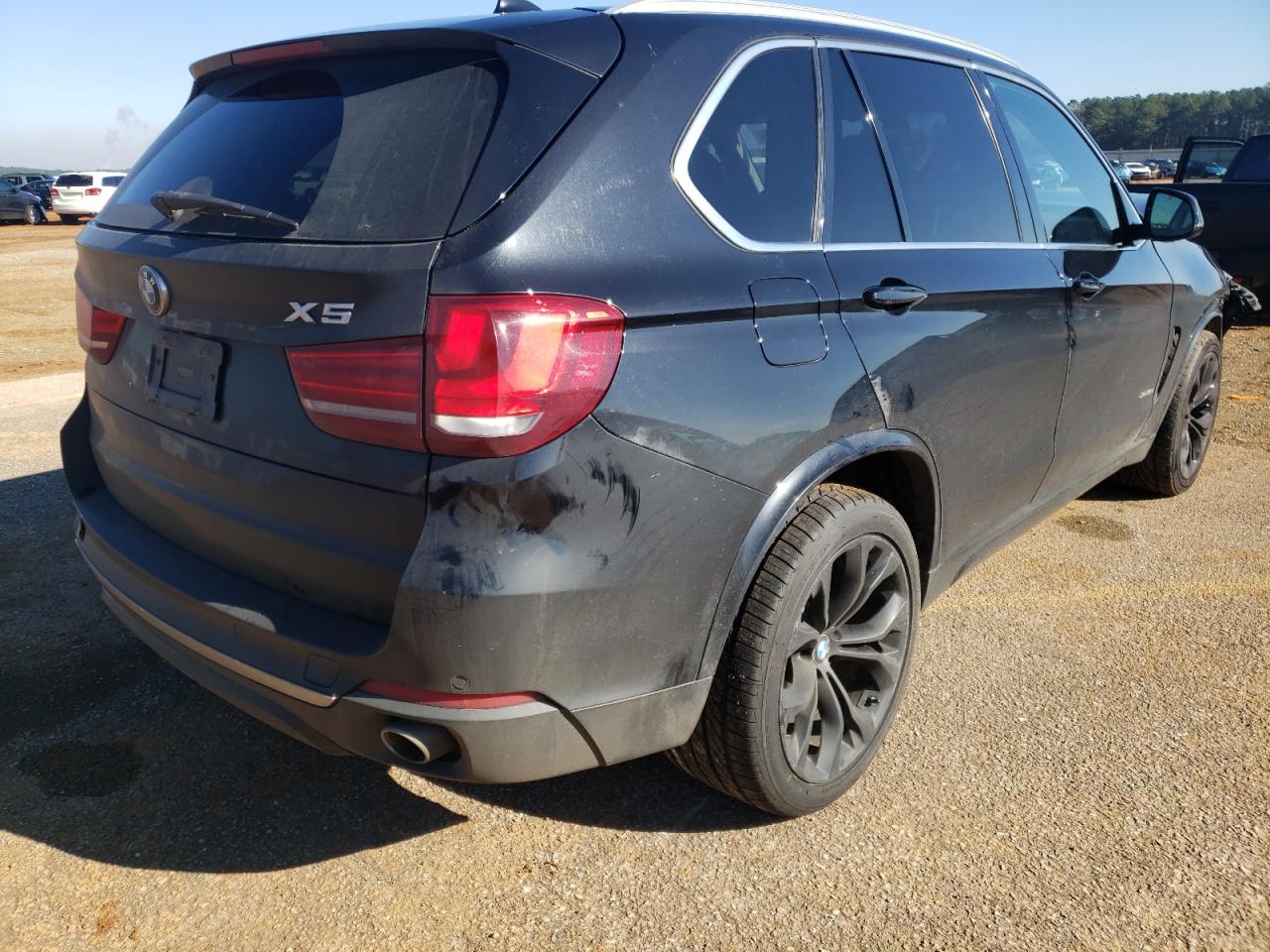Photo 4 from auction – 2014 BMW X5 XDRIVE3 with VIN 5UXKS4C52E0C07032