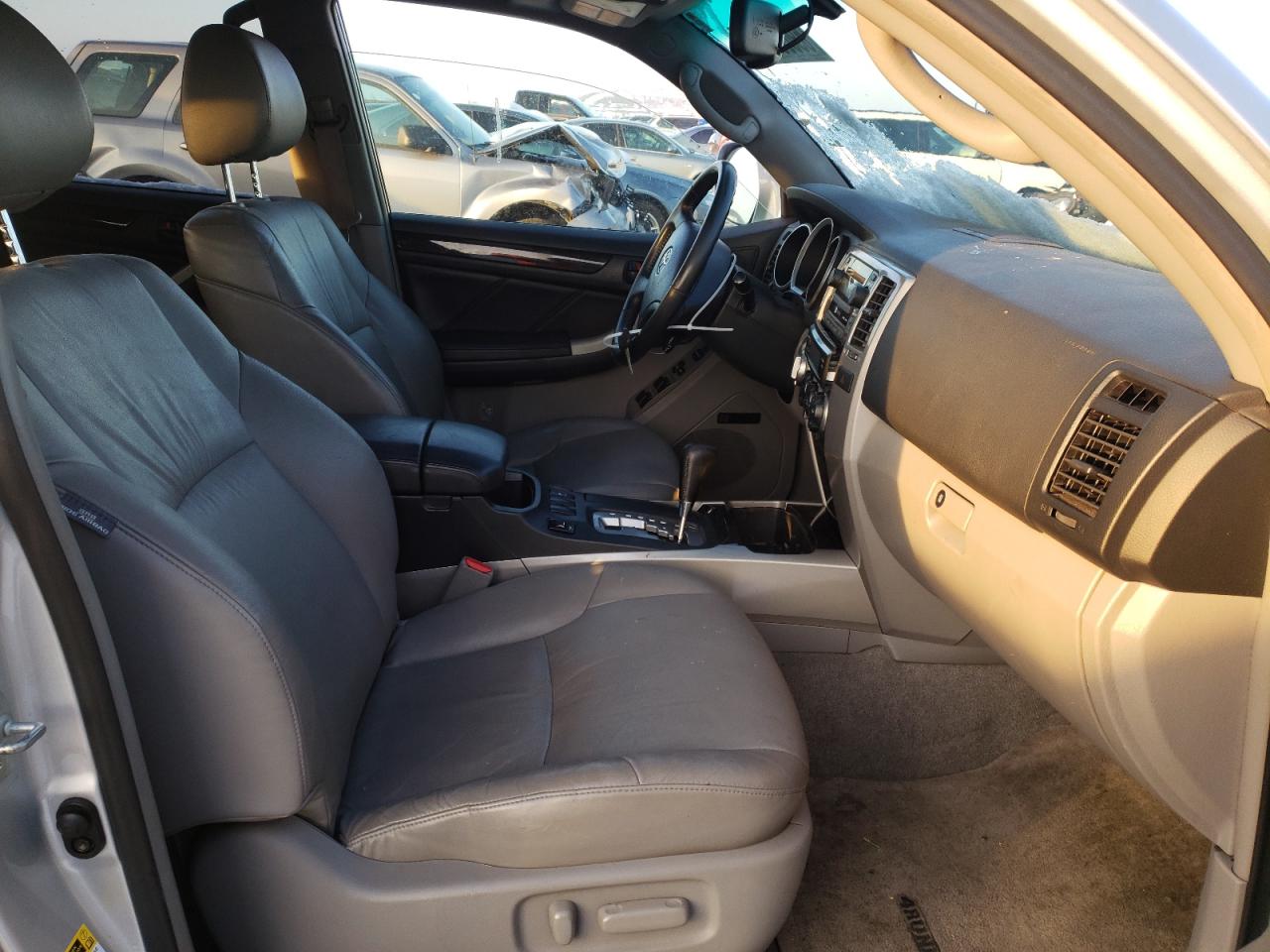 Photo 5 from auction – 2008 TOYOTA 4RUNNER LI with VIN JTEBT17R18K004581