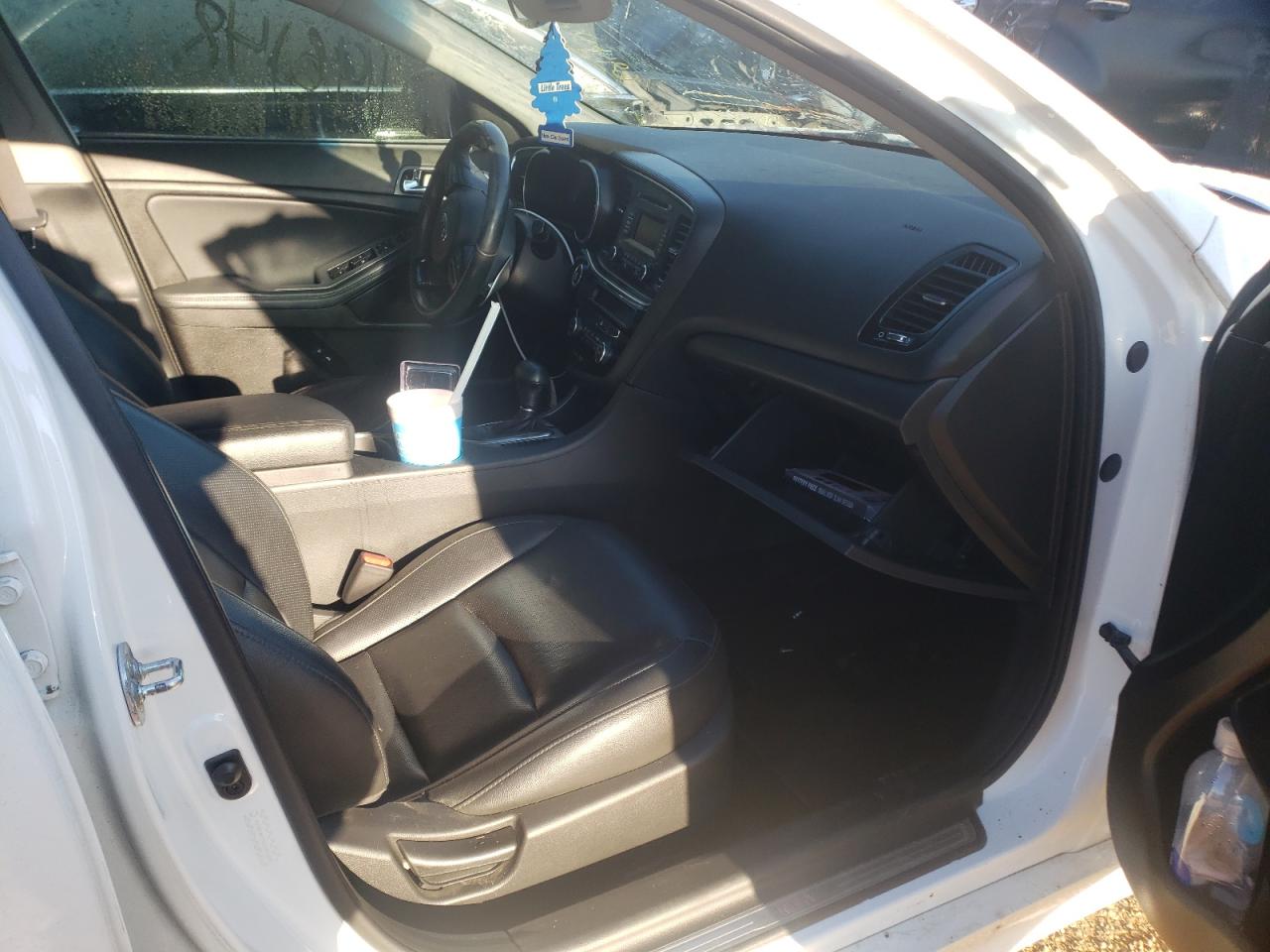 Photo 5 from auction – 2014 KIA OPTIMA SX with VIN 5XXGR4A79EG282555