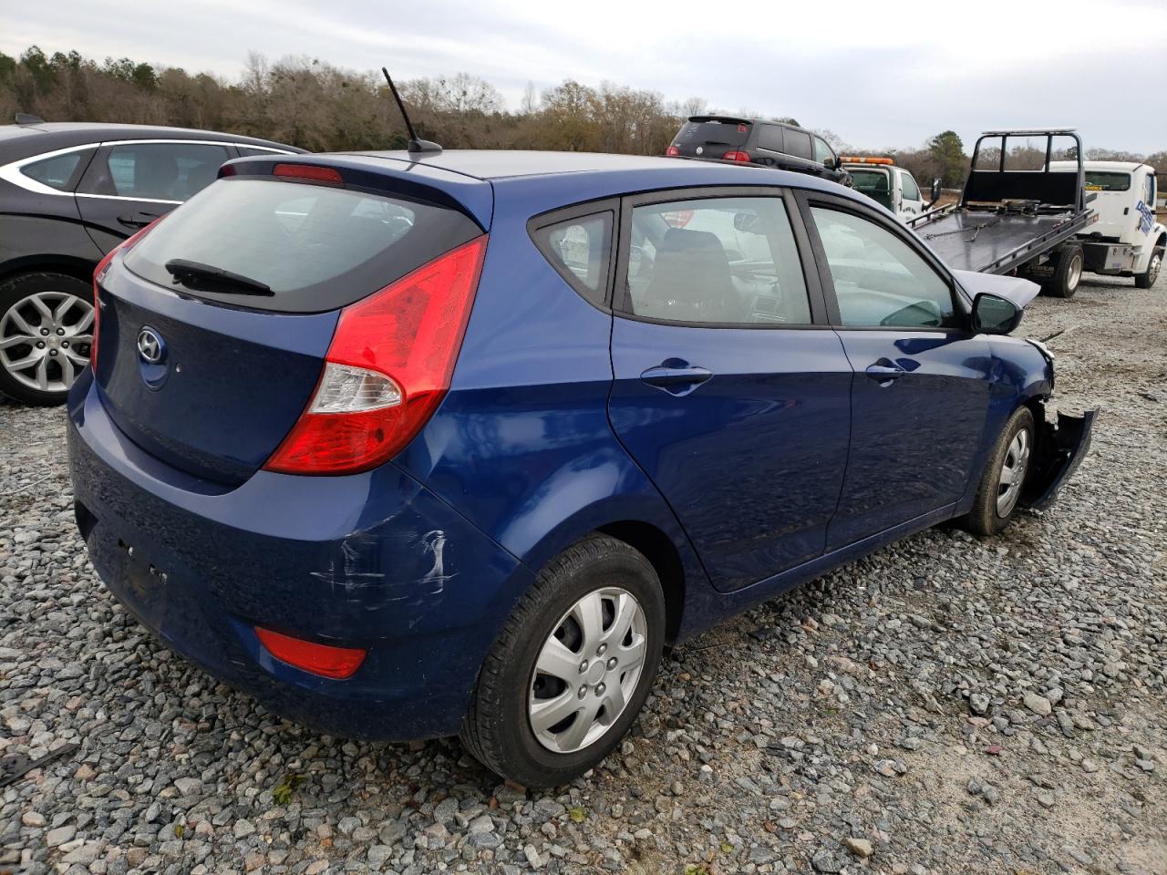 Photo 4 from auction – 2017 HYUNDAI ACCENT SE with VIN KMHCT5AE5HU343348