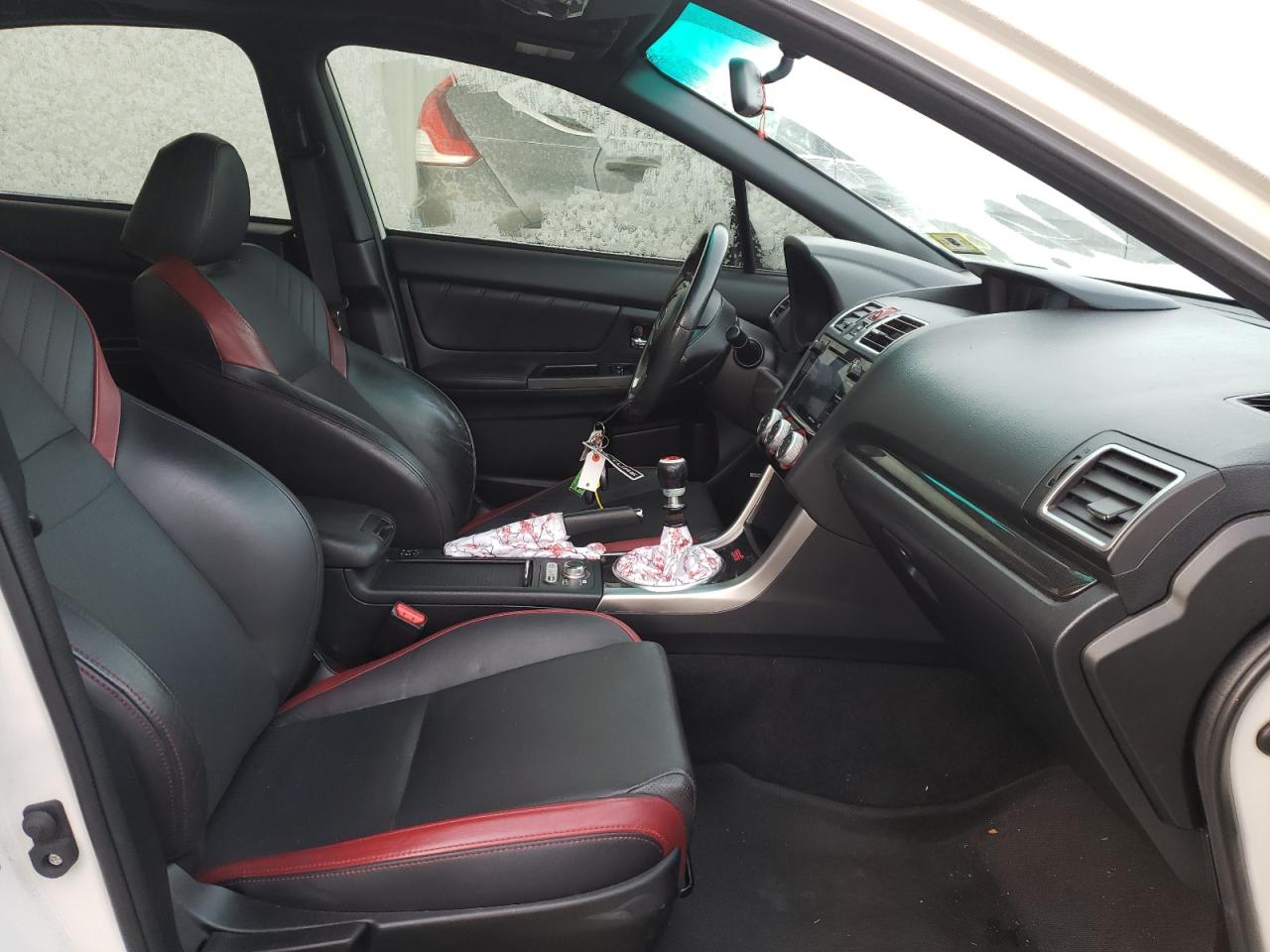 Photo 5 from auction – 2016 SUBARU WRX STI LI with VIN JF1VA2Y64G9809455