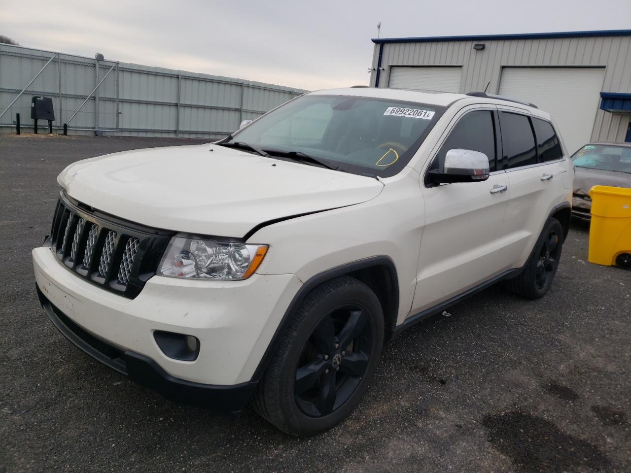 Photo 2 from auction – 2011 JEEP GRAND CHER with VIN 1J4RR6GG2BC608441