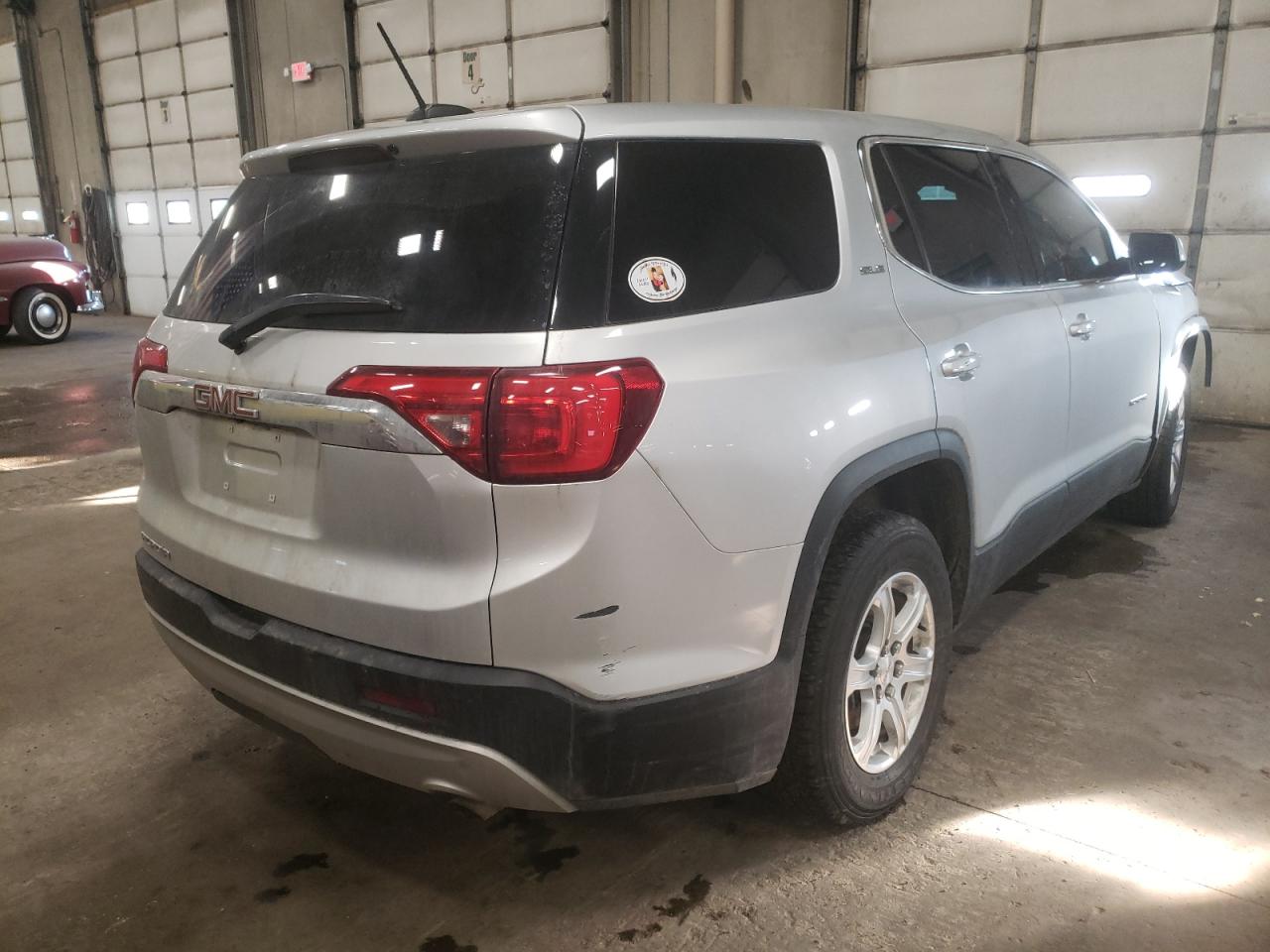 Photo 4 from auction – 2017 GMC ACADIA SLE with VIN 1GKKNKLAXHZ326071