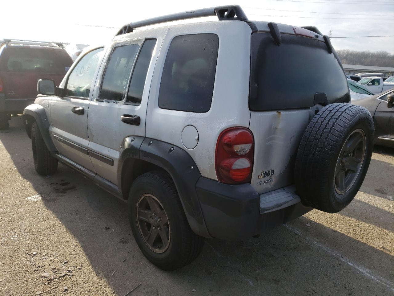 Photo 3 from auction – 2005 JEEP LIBERTY RE with VIN 1J4GL38K65W724061