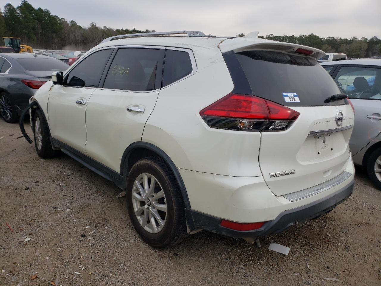 Photo 3 from auction – 2017 NISSAN ROGUE S with VIN KNMAT2MTXHP596233