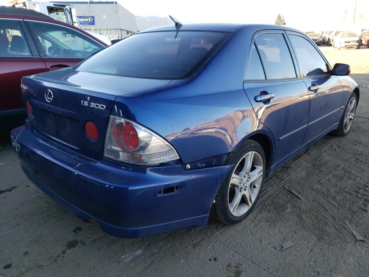 Photo 4 from auction – 2001 LEXUS IS 300 with VIN JTHBD182410001810