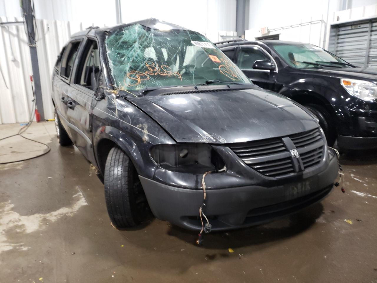 Photo 1 from auction – 2006 DODGE GRAND CARA with VIN 1D4GP24R46B596213