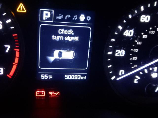 Photo 8 from auction – 2017 HYUNDAI TUCSON LIM with VIN KM8J3CA42HU508632