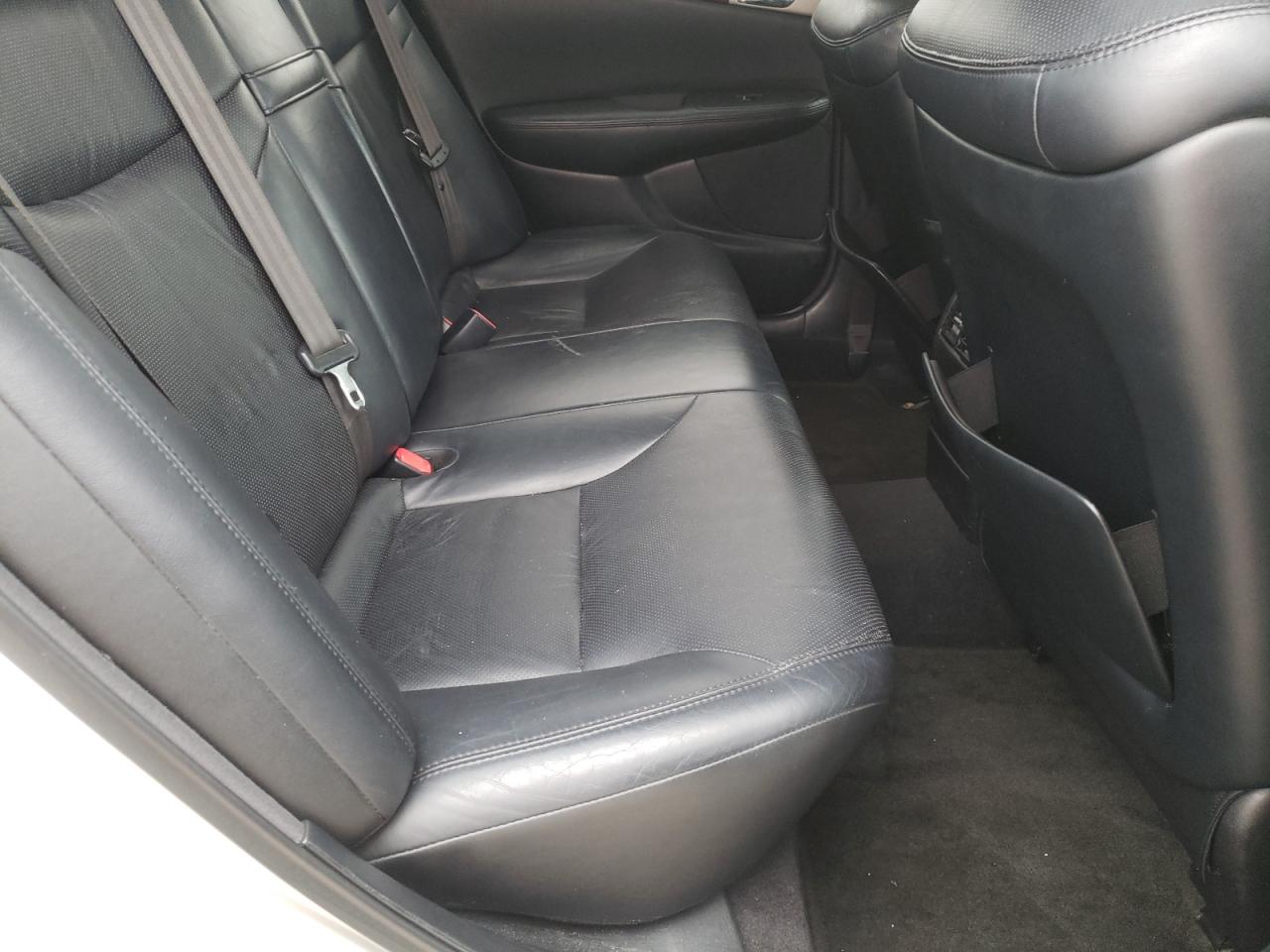 Photo 6 from auction – 2005 LEXUS ES 330 with VIN JTHBA30G755087473