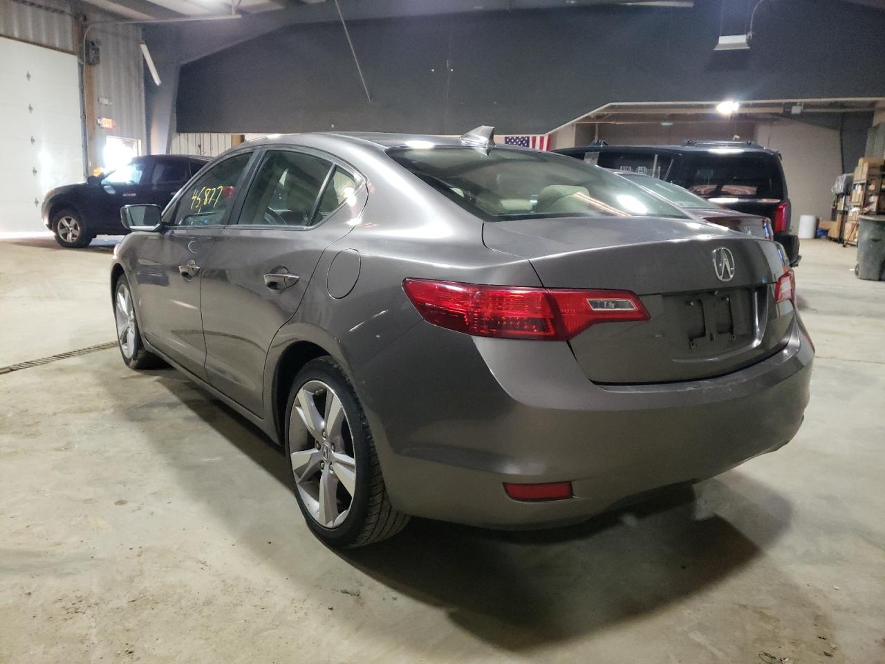 Photo 3 from auction – 2015 ACURA ILX 20 PRE with VIN 19VDE1F56FE004848