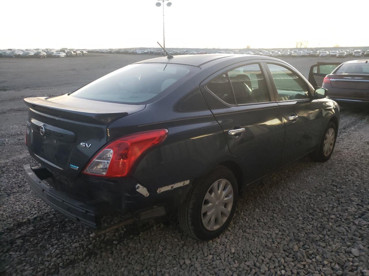 Photo 4 from auction – 2016 NISSAN VERSA S with VIN 3N1CN7AP3GL839384