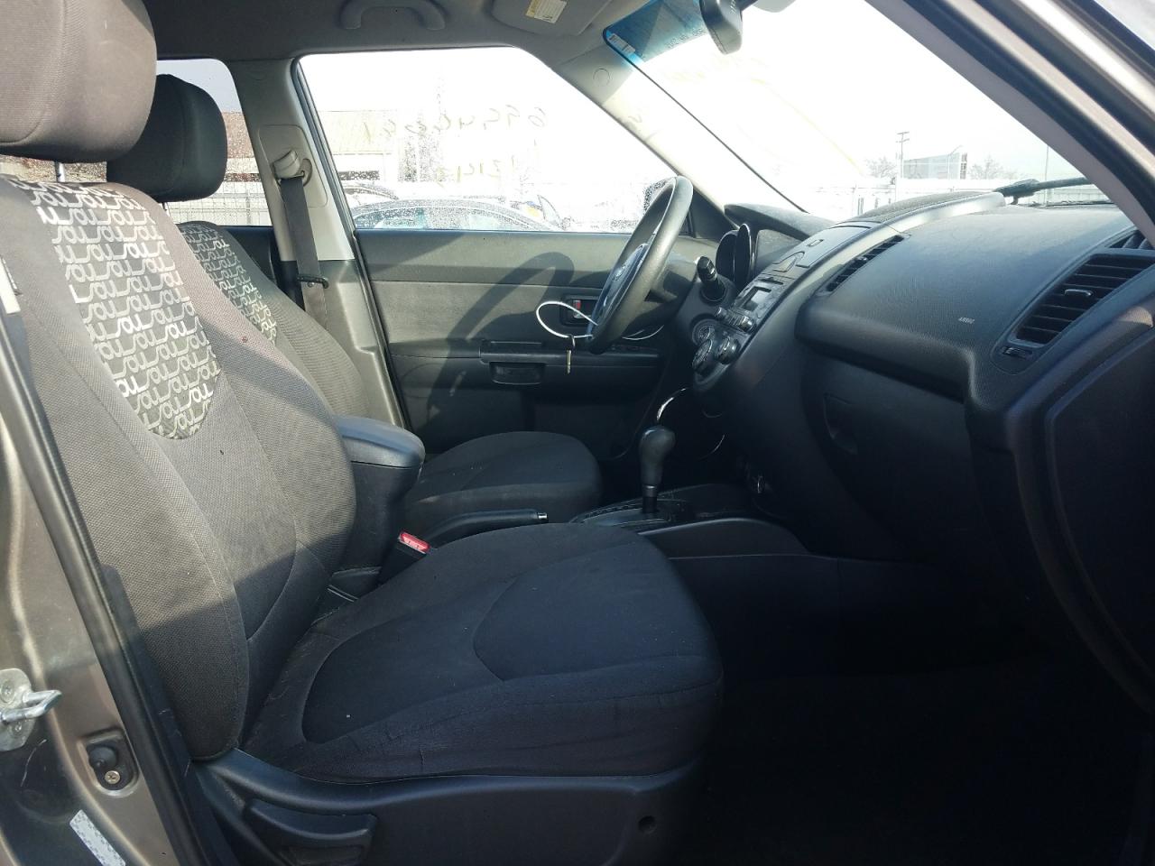 Photo 5 from auction – 2010 KIA SOUL + with VIN KNDJT2A25A7105441