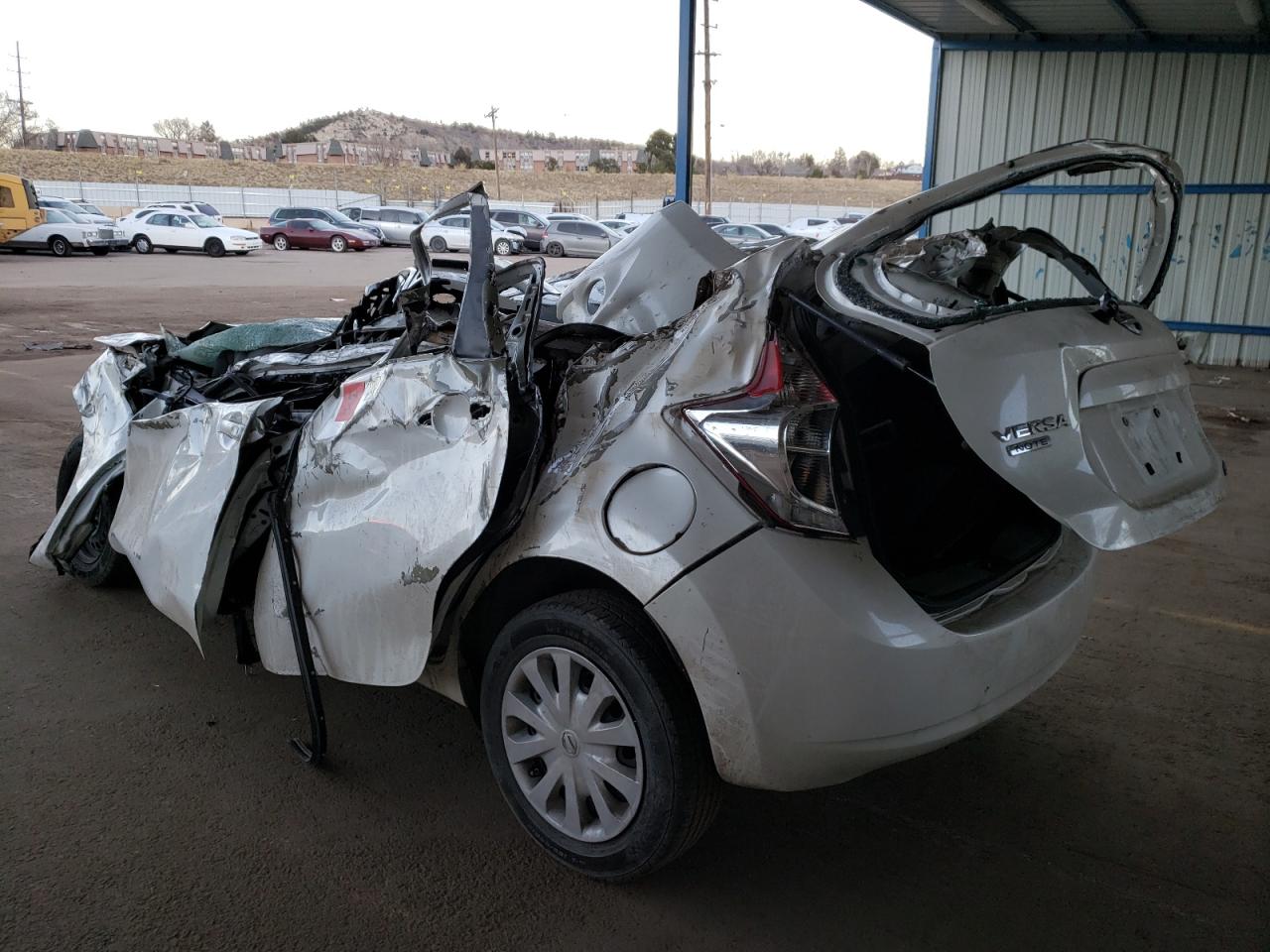 Photo 3 from auction – 2015 NISSAN VERSA NOTE with VIN 3N1CE2CP2FL362381