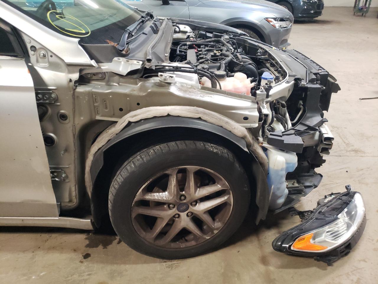 Photo 9 from auction – 2013 FORD FUSION SE with VIN 3FA6P0H75DR105085