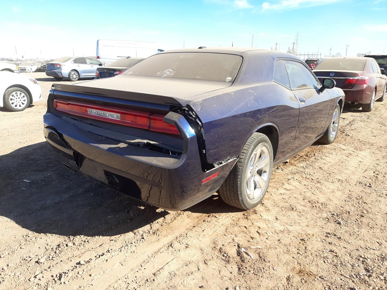 Photo 4 from auction – 2014 DODGE CHALLENGER with VIN 2C3CDYAG6EH307739