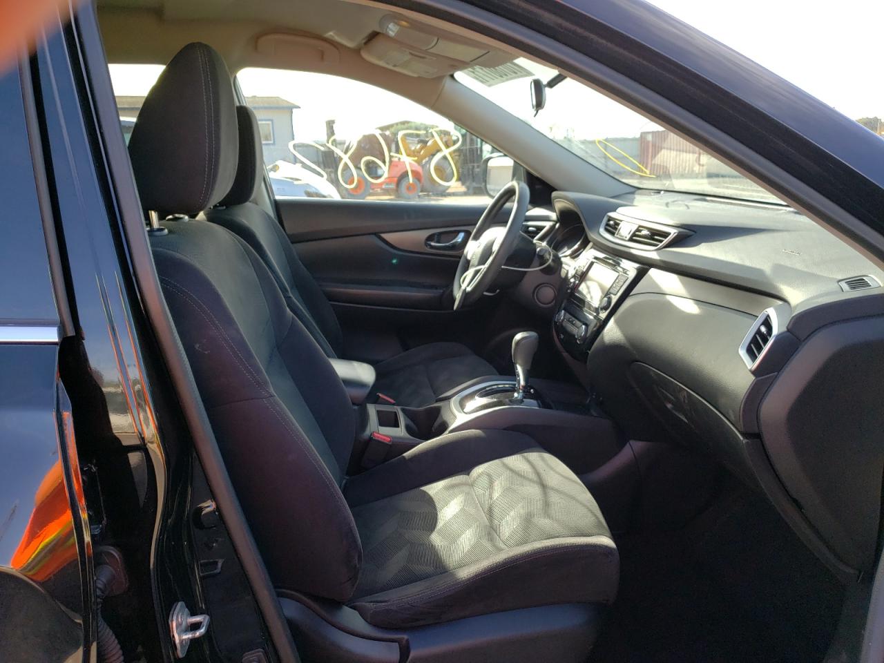 Photo 5 from auction – 2014 NISSAN ROGUE S with VIN 5N1AT2ML6EC756591