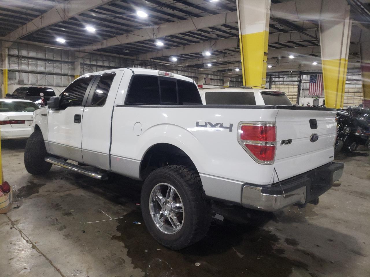 Photo 3 from auction – 2011 FORD F150 SUPER with VIN 1FTFX1EF6BFB79489