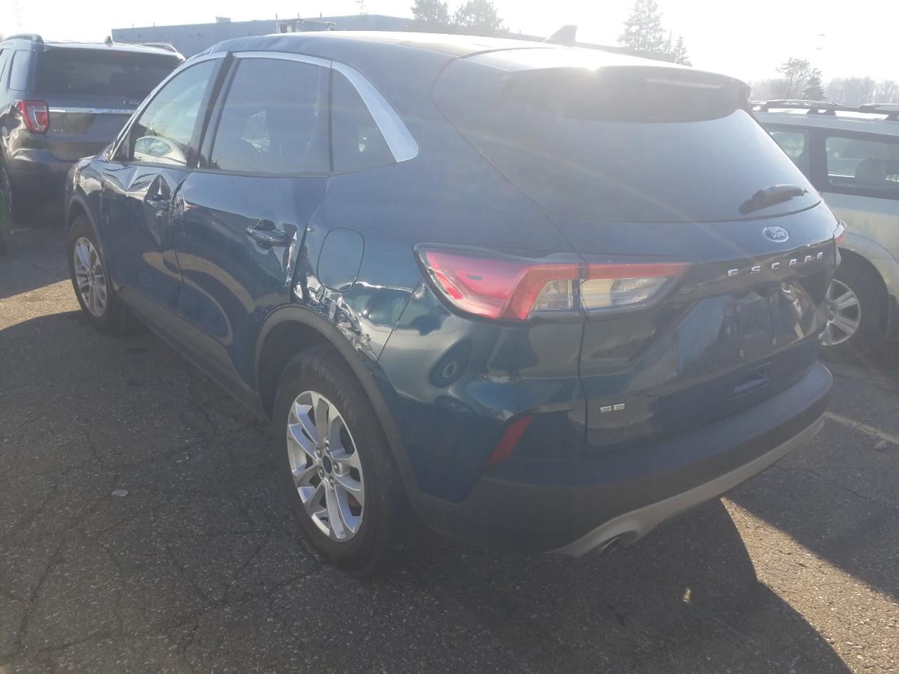 Photo 3 from auction – 2020 FORD ESCAPE SE with VIN 1FMCU9G62LUA20954