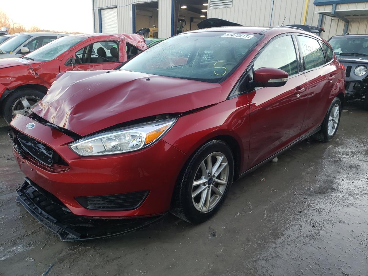 Photo 2 from auction – 2015 FORD FOCUS SE with VIN 1FADP3K28FL289977