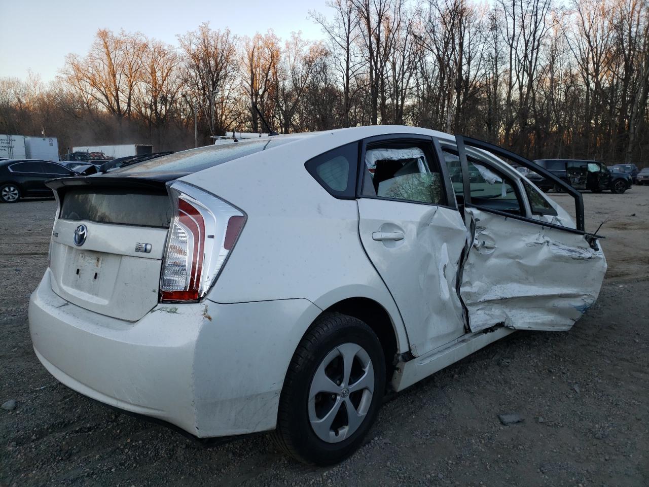 Photo 4 from auction – 2013 TOYOTA PRIUS with VIN JTDKN3DU9D5578907