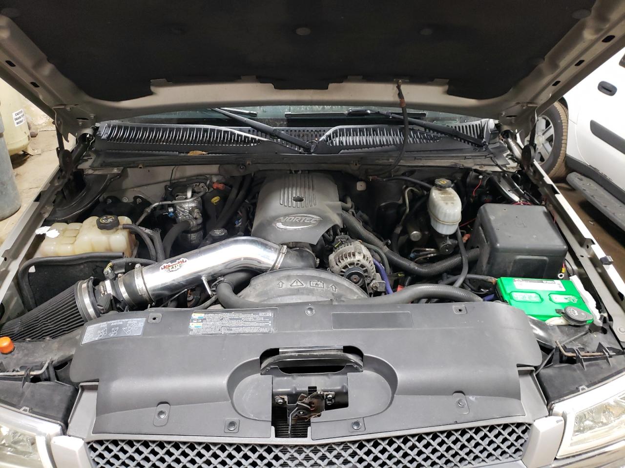 Photo 7 from auction – 2004 CHEVROLET AVALANCHE with VIN 3GNEK12T84G123180