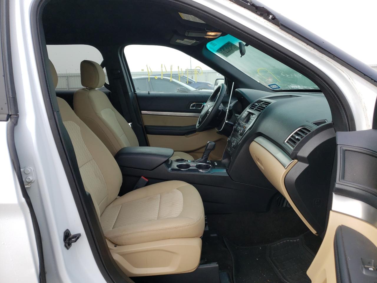Photo 5 from auction – 2016 FORD EXPLORER with VIN 1FM5K7B84GGA75793
