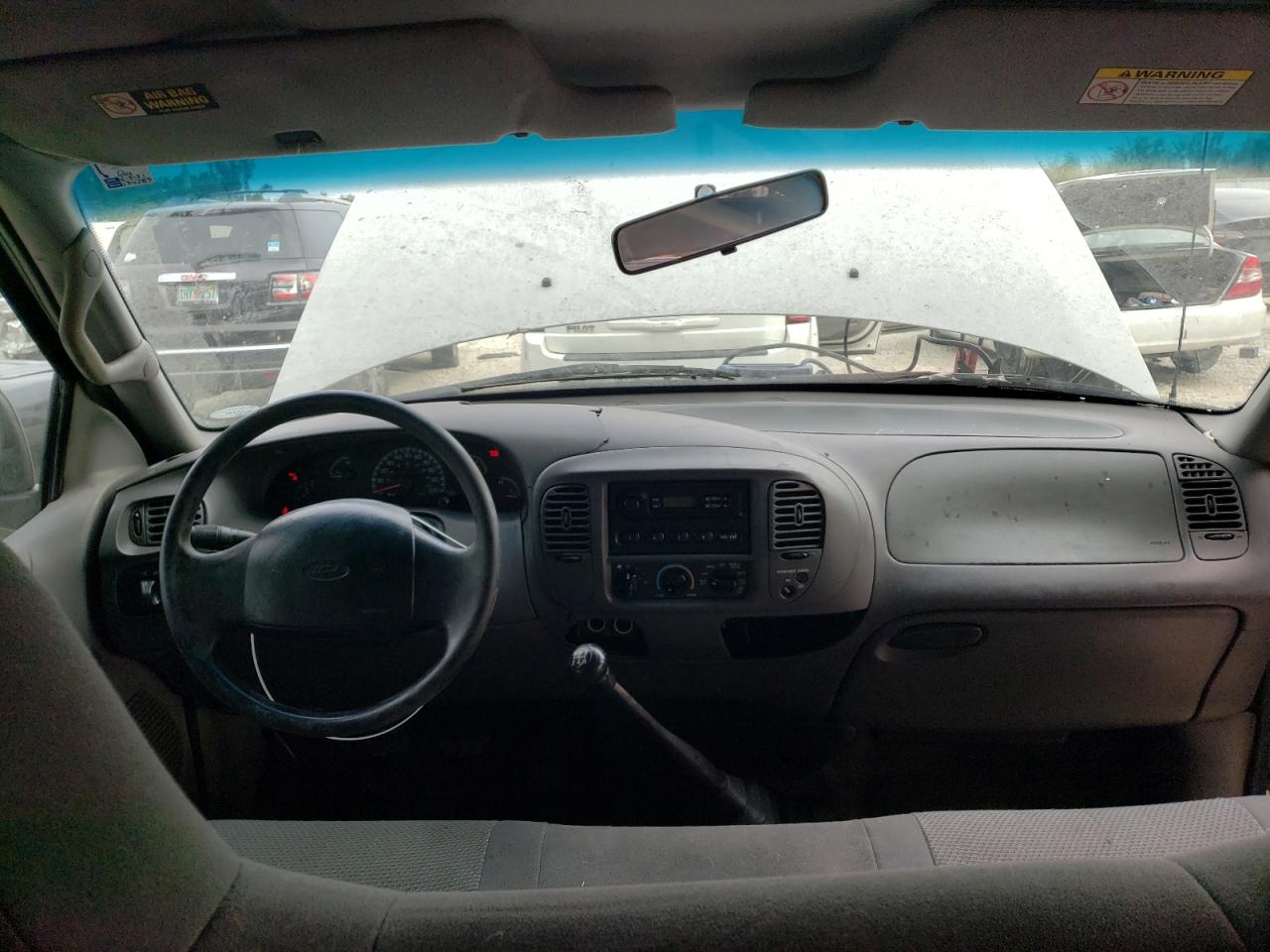 Photo 9 from auction – 2000 FORD F150 with VIN 1FTZX1729YNB22208
