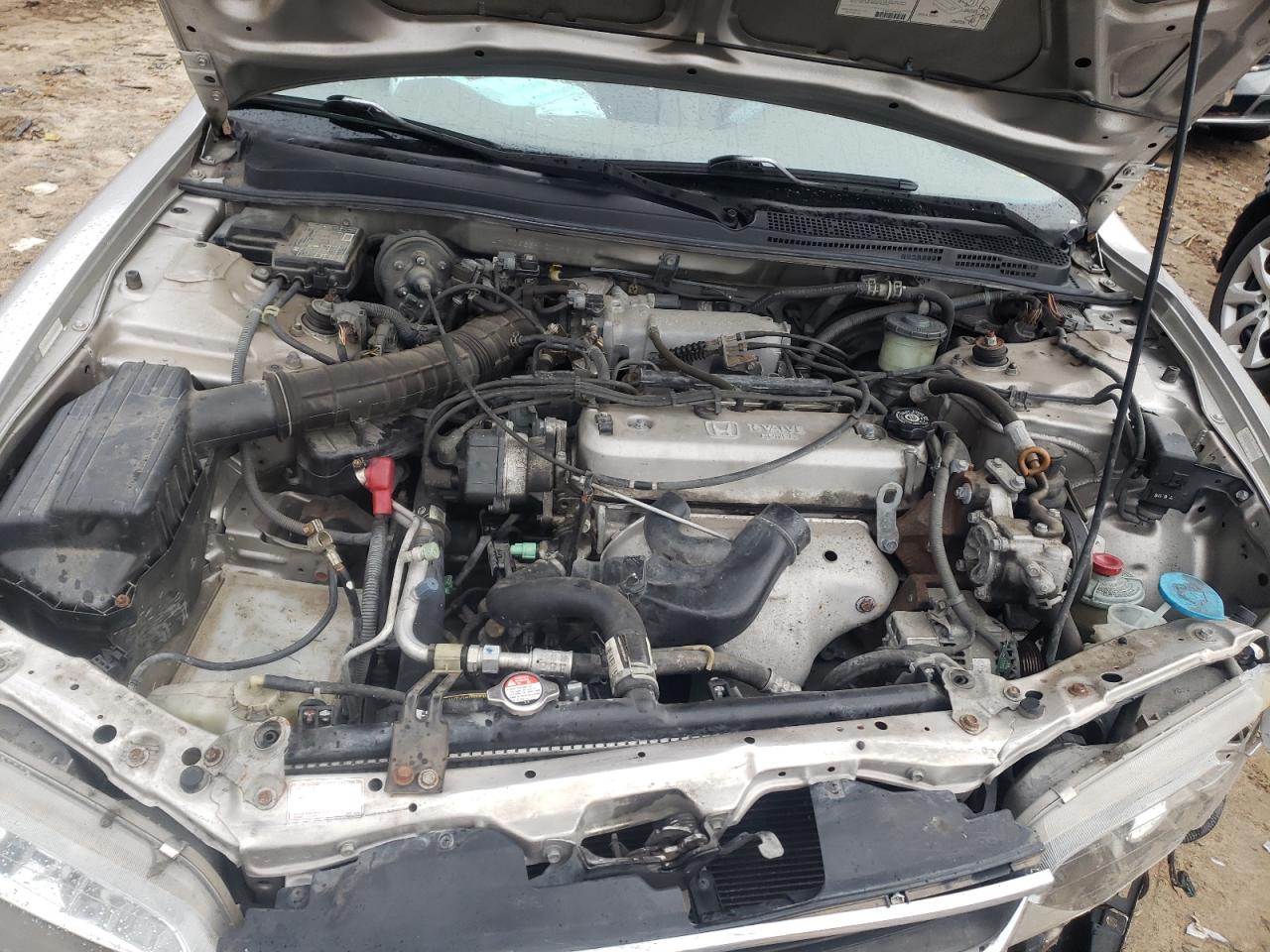 Photo 7 from auction – 1997 HONDA ACCORD LX with VIN JHMCD5639VC009803