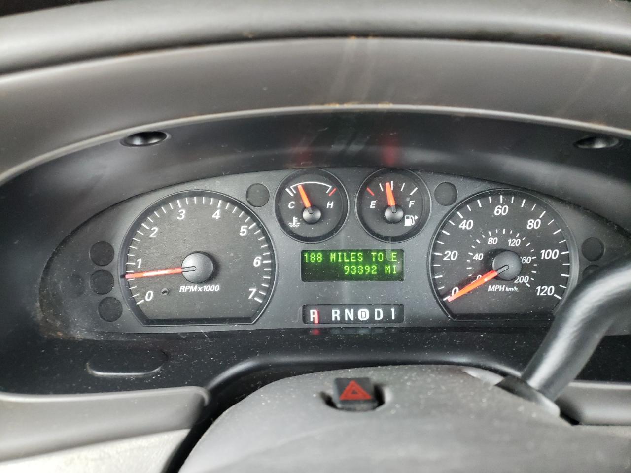 Photo 8 from auction – 2004 FORD TAURUS with VIN 1FAFP52U24A113764
