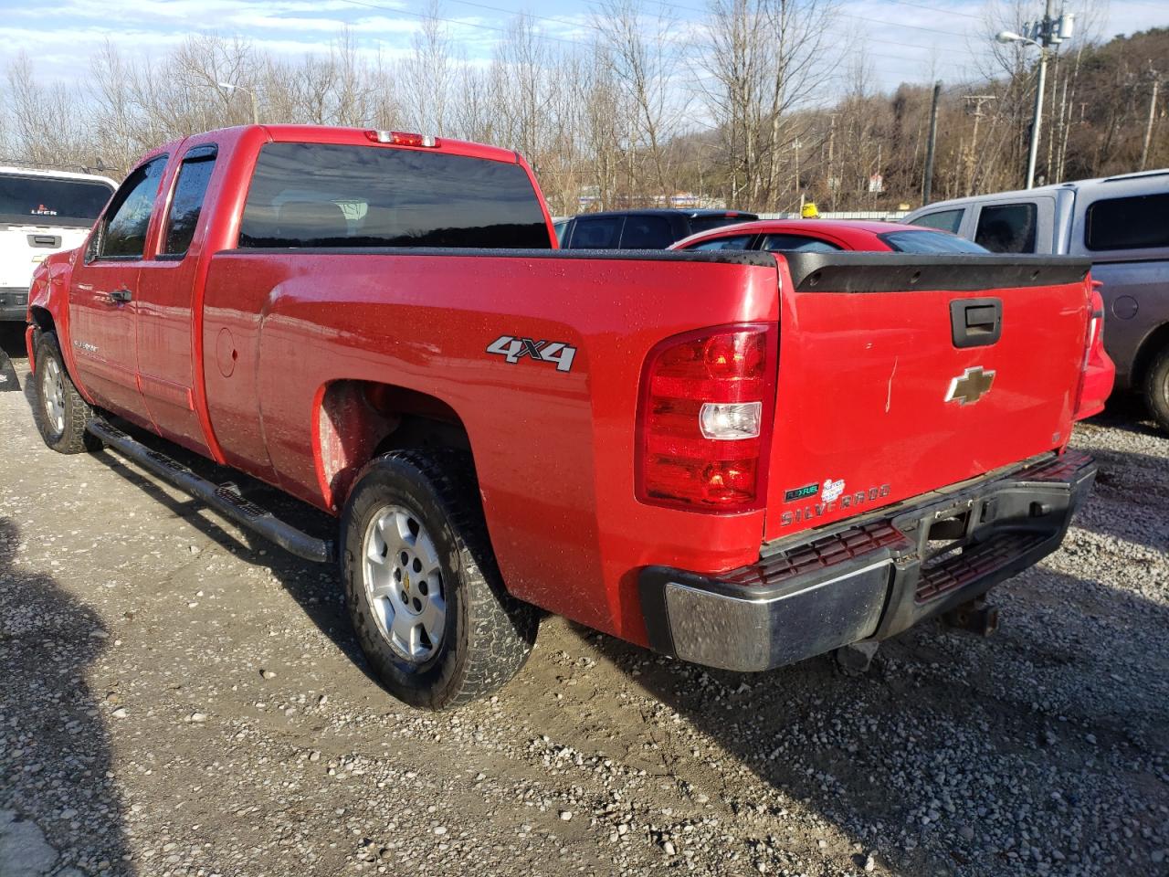 Photo 3 from auction – 2011 CHEVROLET SILVERADO with VIN 1GCRKSE02BZ452617