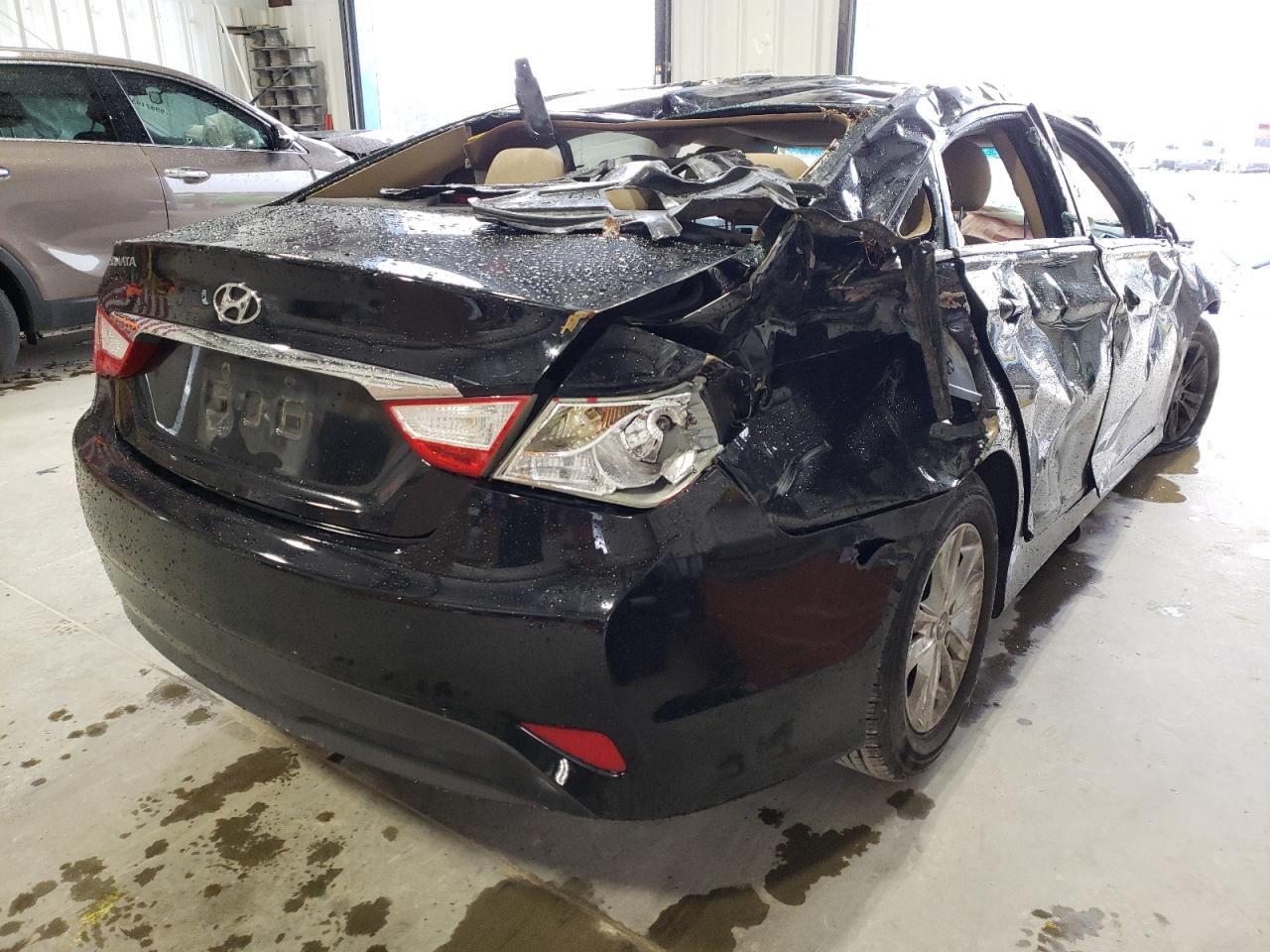 Photo 4 from auction – 2014 HYUNDAI SONATA GLS with VIN 5NPEB4AC4EH831740