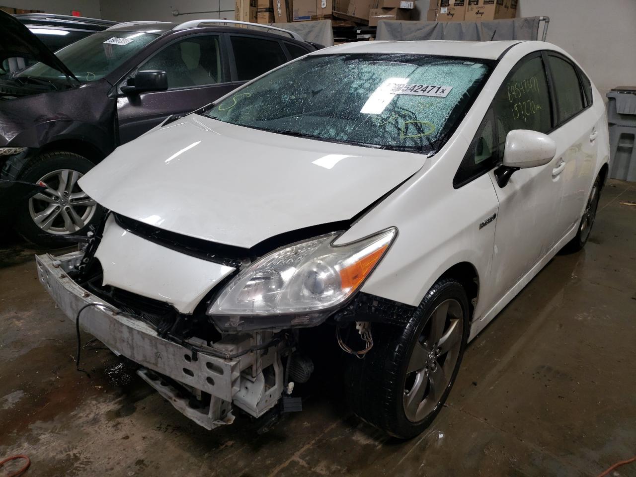 Photo 2 from auction – 2013 TOYOTA PRIUS with VIN JTDKN3DU4D5607455